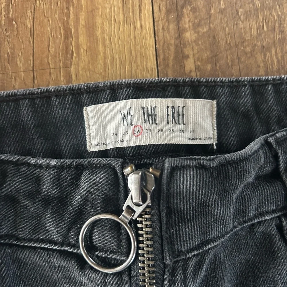 Free People We The Free Black Denim Zip front Mini Skirt Size 26 (US 2)